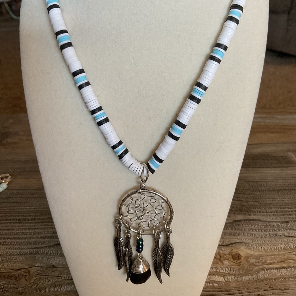 DREAMCATCHER BEADED NECKLACE